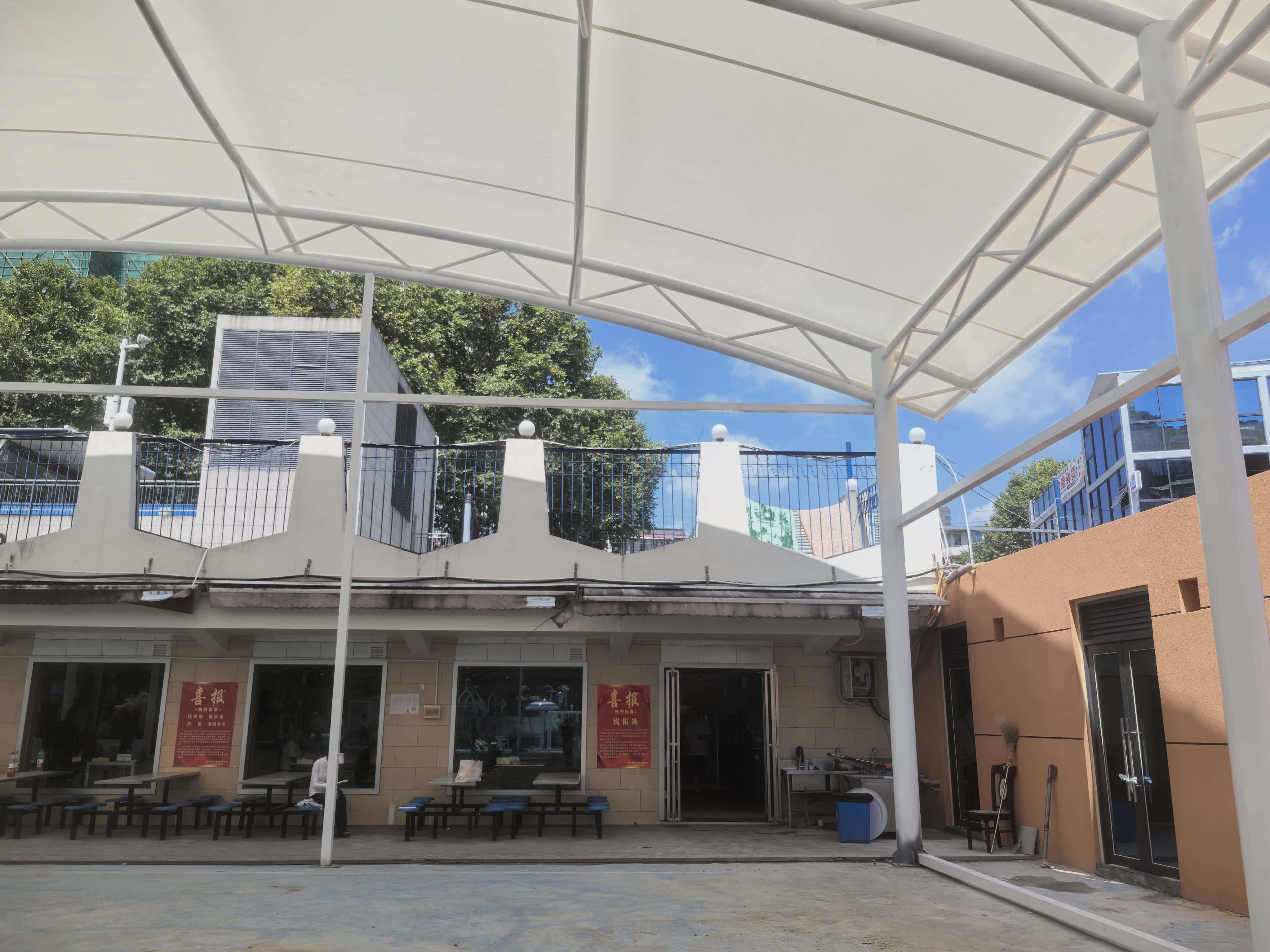 学校运动场遮阳棚 - 楚盛膜结构